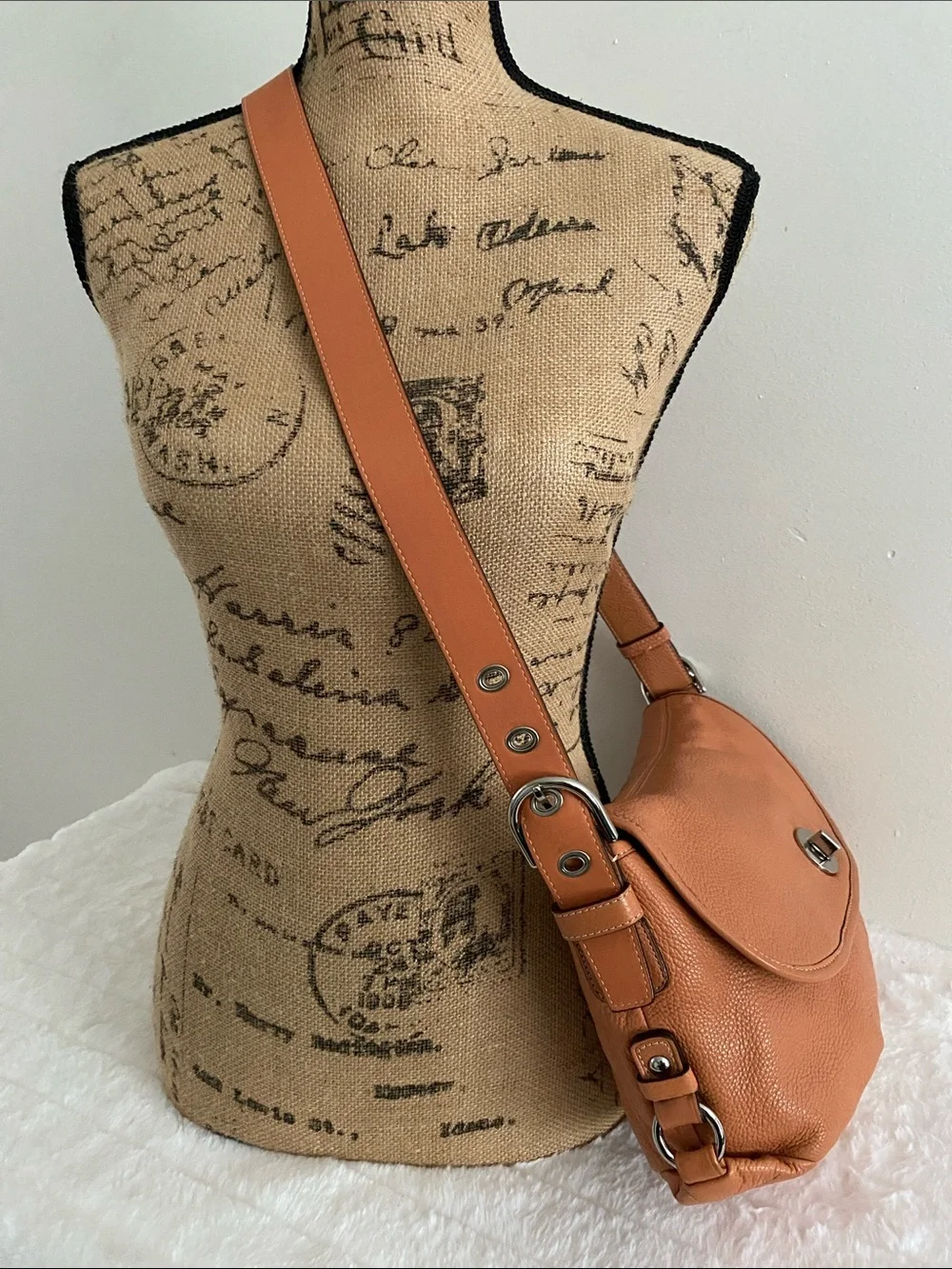 Coach Legacy Pebbled Leather Flap Convertible Shoulder Bag In Camel - Picture 6 of 17